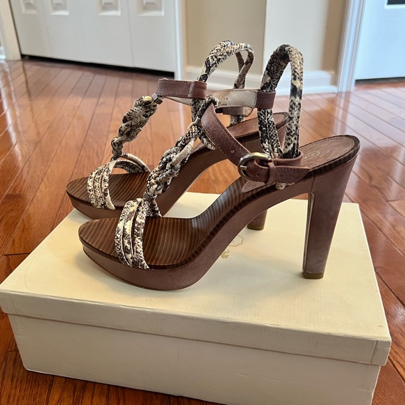 COACH SIMONA Heels - Picture 2 of 6